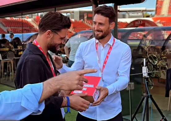 Legjenda e Bilbaos i bën dhuratë ish-futbollistit Lumbardh Salihu