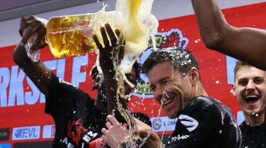 Xabi Alonso: Arritje historike, por duam Kupën dhe Europa League