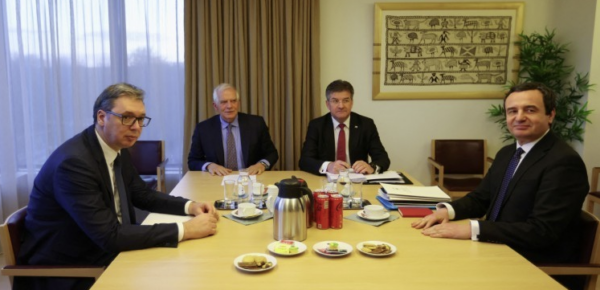 Çka mendojnë të rinjtë për normalizimin e marrëdhënieve Kosovë-Serbi?