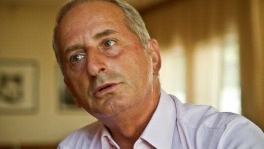 Ish-ministri Shatri: Qeveria po fsheh shifrat – 213 mijë të shpërngulur, punësimi në rënie