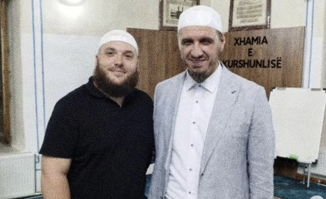 “Kam përfituar nga ligjeratat e tij”-Predikuesi ekstremist, i arrestuar në Gjermani, ishte takuar me Enis Ramën