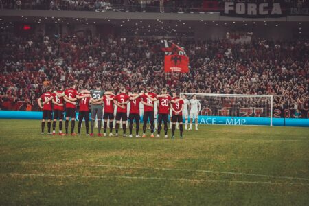 Kuqezinjtë gati për Ukrainën, e nisin sonte misionin në edicionin e ri të Ligës së Kombeve