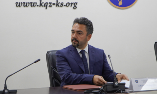 Radoniqi: Personat që nuk dinë shkrim-lexim nuk kanë të drejtë vote me asistencë