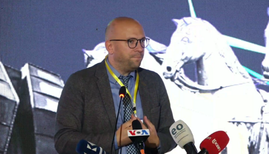 Sarrazin: Koha për të gjetur zgjidhje konkrete për dialogun