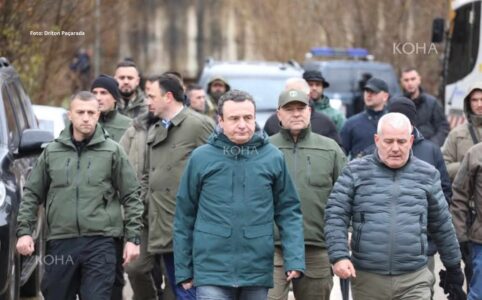 Me çizme të gomës, Kurti shkon në veri ku ndodhi sulmi mbrëmë