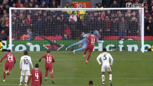 Pas Mbappe edhe Salah e huq penalltinë për Liverpoolin, topi shkon jashtë portës