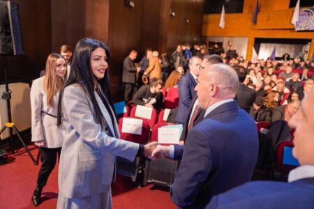 Krasniqi nga Gjilani: Sonte u vulos fitorja e LDK-së gjithandej Kosovës