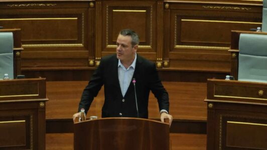 Gashi: Show i fundit para vendimit të madh – brenda tri ditësh dihet a stabilitet apo zgjedhje të reja