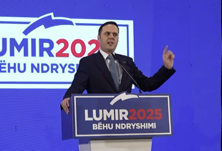 Abdixhiku sot në Suharekë me ‘Turneun e Ndryshimit’