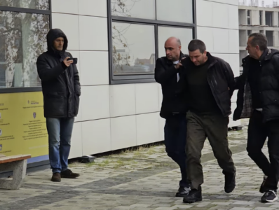 Të dyshuarit për sulmin në Ibër Lepenc i caktohet masa e ndalimit prej 48 orëve