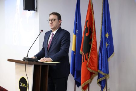 Artan Nimani, kandidat për deputet: Si Forumi Intelektual E30, ne besojmë se bashkimi i përvojave përbën themelin për realizimin e vizionit tonë