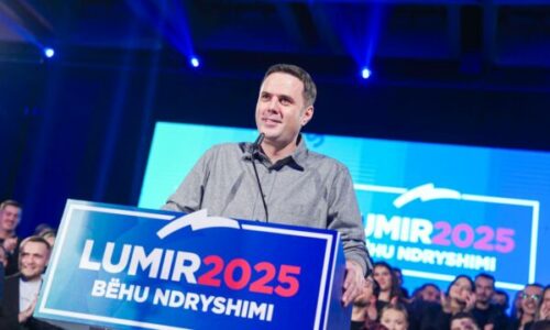 Abdixhiku: E ardhmja u takon atyre që e shohin Republikën para urrejtjes