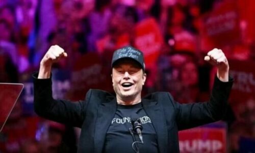 Elon Musk thyen rekordin e njeriut më të pasur në botë, i pari që tejkalon 400 miliardë dollarë