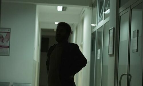 “Çka ka lidhje që pret një vjet me u kontrollu në spital”, Abdixhiku publikon videon ku ironizohet me gjendjen në shëndetësi