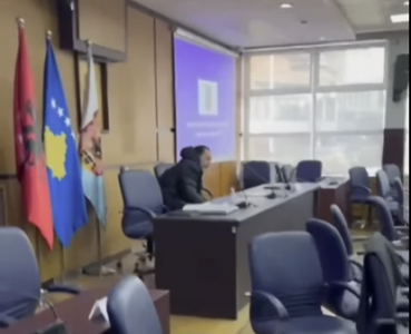 “Lëvizje Vandaliste”, “Fytyra e përhershme e VV`së” –  LDK reagon ashpër pas eskalimit të Gëzim Sveçles