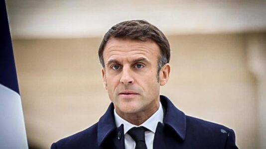 Macron për rrëzimin e regjimit të Bashar al-Assadit: Shteti barbar ra