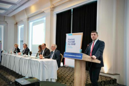 Memli Krasniqi në Këshillin Drejtues të PDK-së: Hamza, kryeministri më i mirë që mund ta ketë Kosova sot