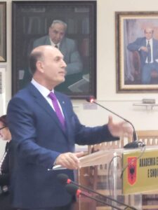 Bajraktari: Kazerma “Adem Jashari“ 10 orë pa rrymë, akoma ka njerëz që i besojnë mashtrimit