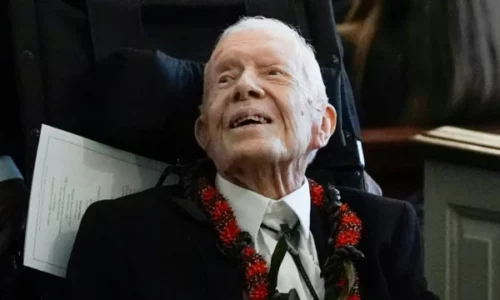 Vdes në moshën 100 vjeçare ish -Presidenti i SHBA Jimmy Carter