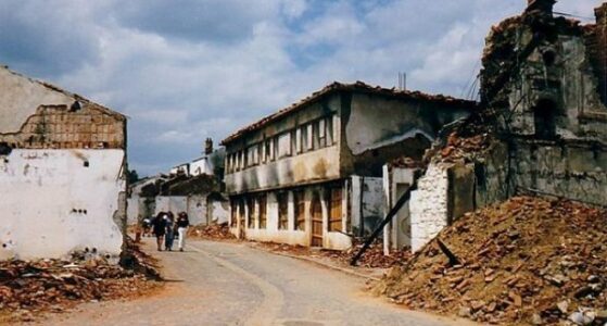 Të dhëna nga ASK: Gjatë luftës në Kosovë janë vrarë 11 mijë e 417 persona, 6 mijë e 682 të plagosur dhe janë zhdukur 1 mijë e 47 të tjerë