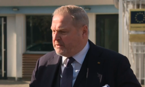 Terras i përmbajtur, kërkon kohë për t’u njoftuar me situatën në vend: I takova kryeministrin e presidenten