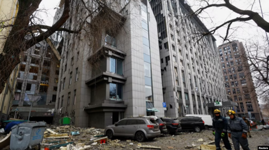 Gjashtë ambasada, përfshirë të Shqipërisë, Maqedonisë së Veriut dhe Malit të Zi dëmtohen nga sulmi rus në Kiev