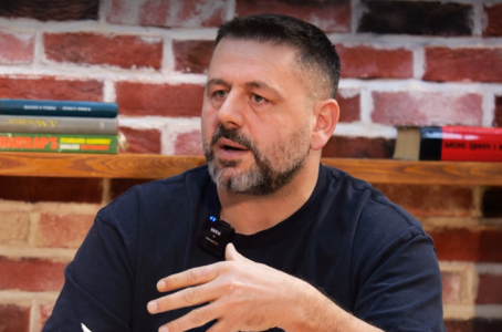 Bekë Berisha: Të gjithë duam një qeveri që punon për ne, jo kundër nesh!