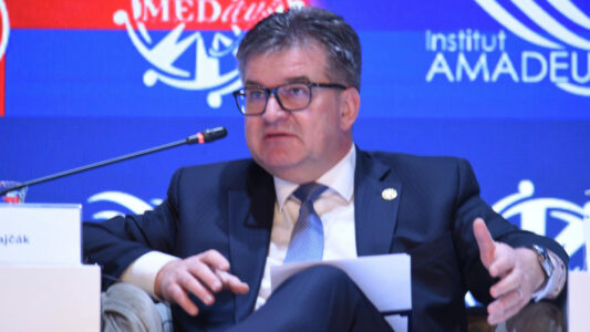 Lajçak: Kosova përjetoi një sulm të dënueshëm terrorist që synonte infrastrukturën kritike