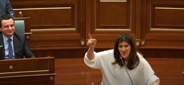 Musliu i reagon Kusarit për deputetët e seancës së natës: Ta merr mendja në istikame i ke pasë