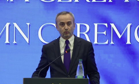 Rexhepi merr detyrën si kryetar i Kushtetueses: Asnjë pushtet s’është suprem – vetëm Kushtetuta