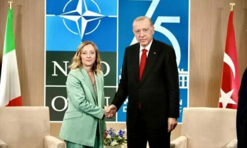 Erdogan bisedon në telefon me Melonin: Në Siri po bëhet agresion izraelit