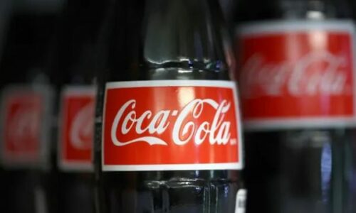 Coca-Cola vendos, do ta lansojë një version të ri të pijes, siç paralajmëroi Trump