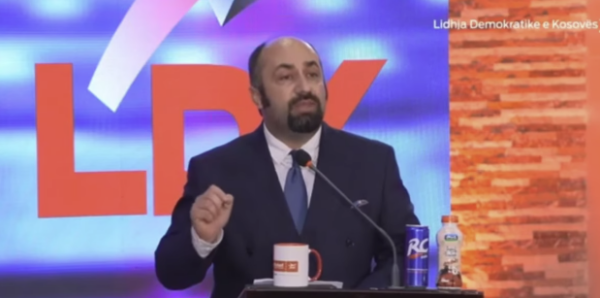 Xhaferi: Në zgjedhje nuk do të hyjmë me emra të koalicioneve, jemi të hapur për bashkëpunimet me partitë politike