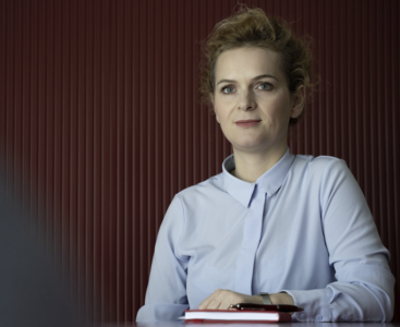 Kusari i reagon Osmanit: Raportimi për përdorimin e burimeve shtetërore për vajzat e Presidentes, 100% në interes të publikut