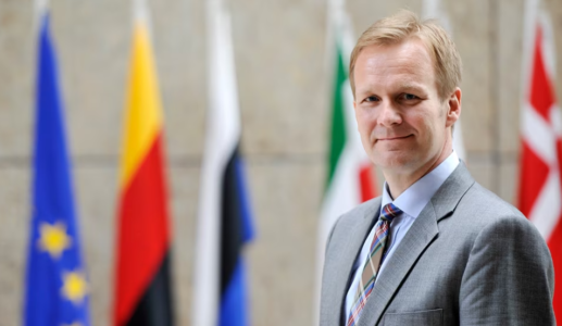 Sorensen diskuton në Paris e Berlin për avancimin e dialogut Kosovë-Serbi