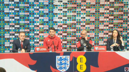 Sylvinho flet para sfidës dhe mungesave në mbrojtje