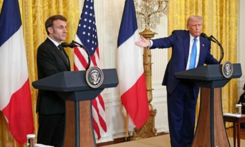 Macron i Francës i bën thirrje Trump që të ndryshojë vendimin e tarifave