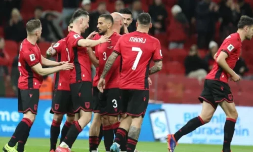 Tre gola për tri pikë, feston Shqipëria