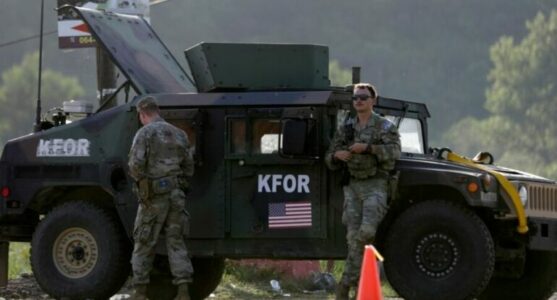 NATO: Nuk ka vendim për reduktimin e trupave amerikane nga Kosova