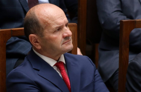 HISTORIA DYVJEÇARE E NJË GJYKIMI SPECIAL