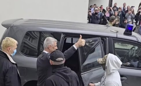 Hedhen poshtë pretendimet e Thaçit se rasti për administrim të drejtësisë duhej iniciuar nga trupi gjykues në rastin për krime lufte