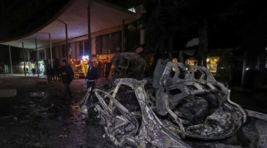 Zelensky i lutet Perëndimit për “reagim të fuqishëm” teksa Rusia shpeshton sulmet