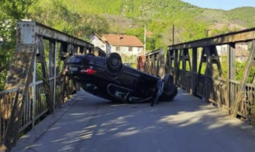 22-vjeçari rrokulliset në urën e hekurit në Zveçan