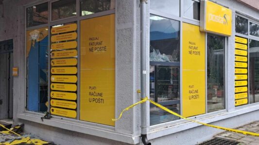 BE për sulmin e Postës në Zveçan: Të shmanget çdo veprim i njëanshëm