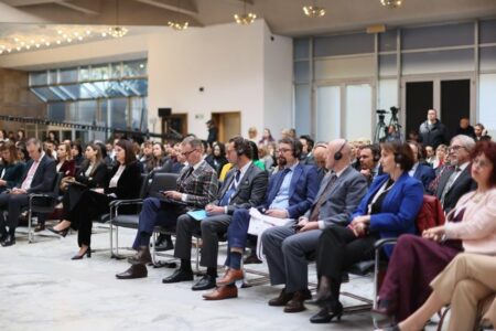 Skandal: Zv.ministri Dobruna thotë se Kosova u prezantua me fusnotë në konferencën që u mbajt në Tiranë