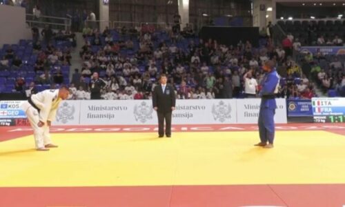 Akil Gjakova ndalet në çerekfinale, medaljen do ta kërkojë përmes repesazhit