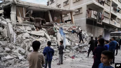 Raportohet për 40 të vrarë nga një sulm izraelit në Gazë