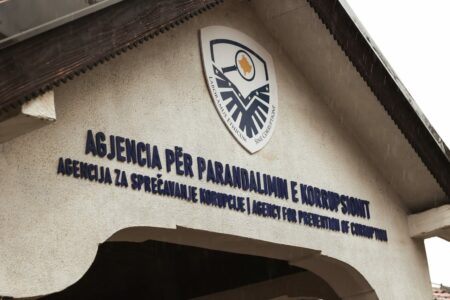 Edhe dy javë kohë, mbi 8 mijë zyrtarë ende pa deklaruar pasurinë