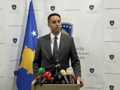 “Duhet një koalicion për qeverinë e re”-Konjufca tregon nëse VV e ka emrin për kryetarin e Kuvendit