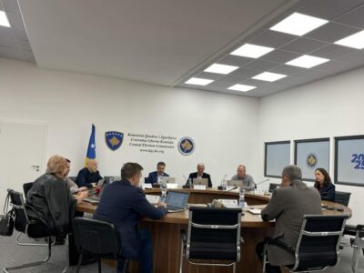 KQZ-ja çregjistron dy parti politke